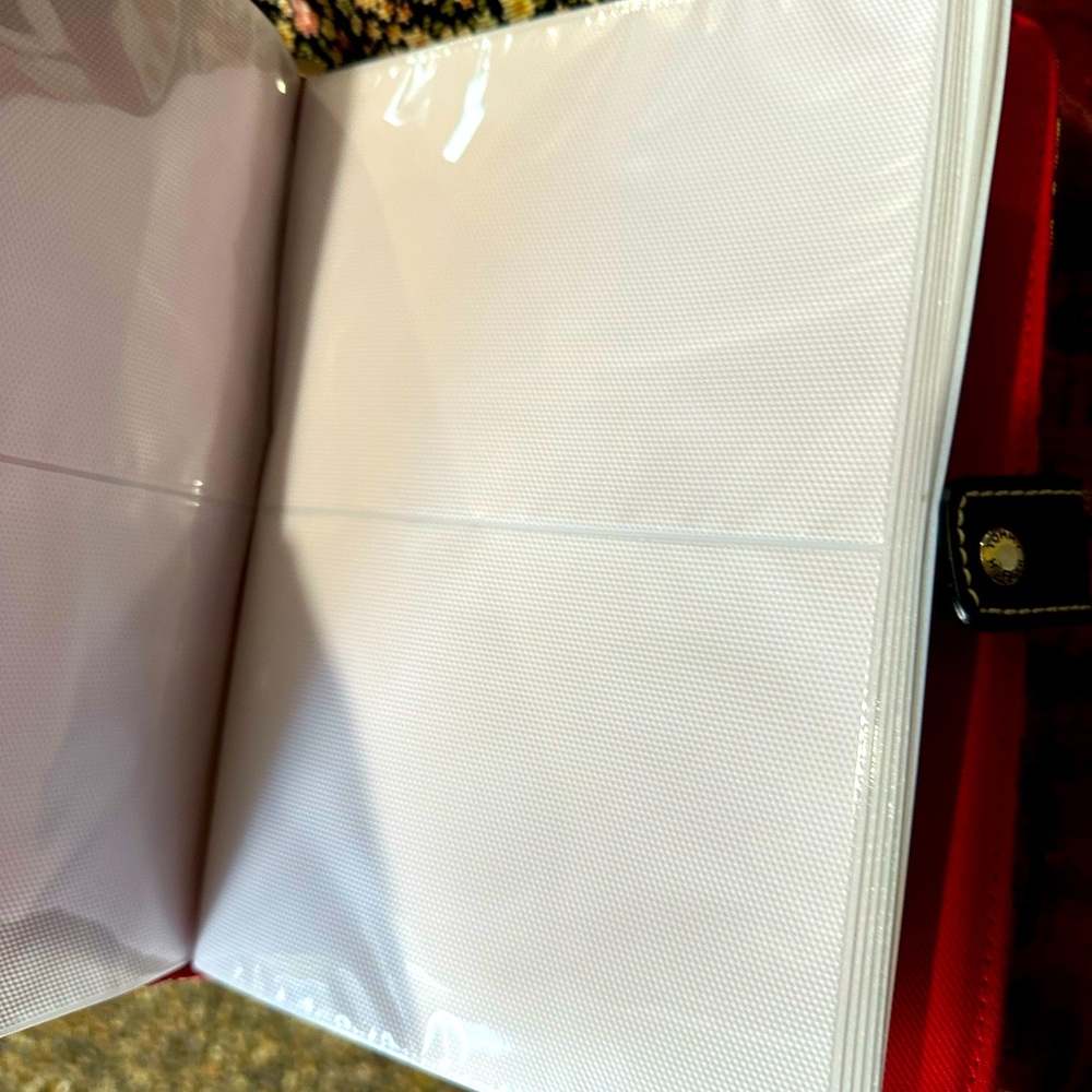 Tommy Hilfiger Floral Corduroy Purse - Picture 5 of 6